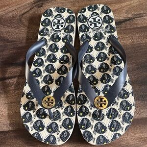 Tory Burch, flip-flop sandals good condition